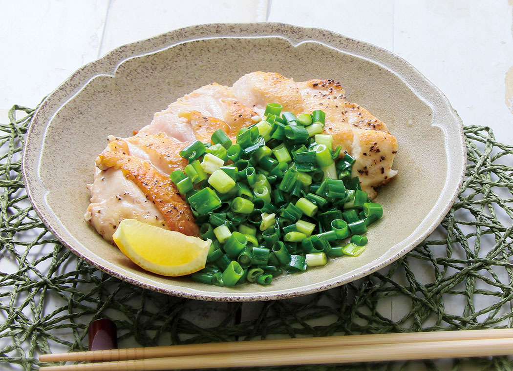 鶏むね肉のネギ塩レモンがけ